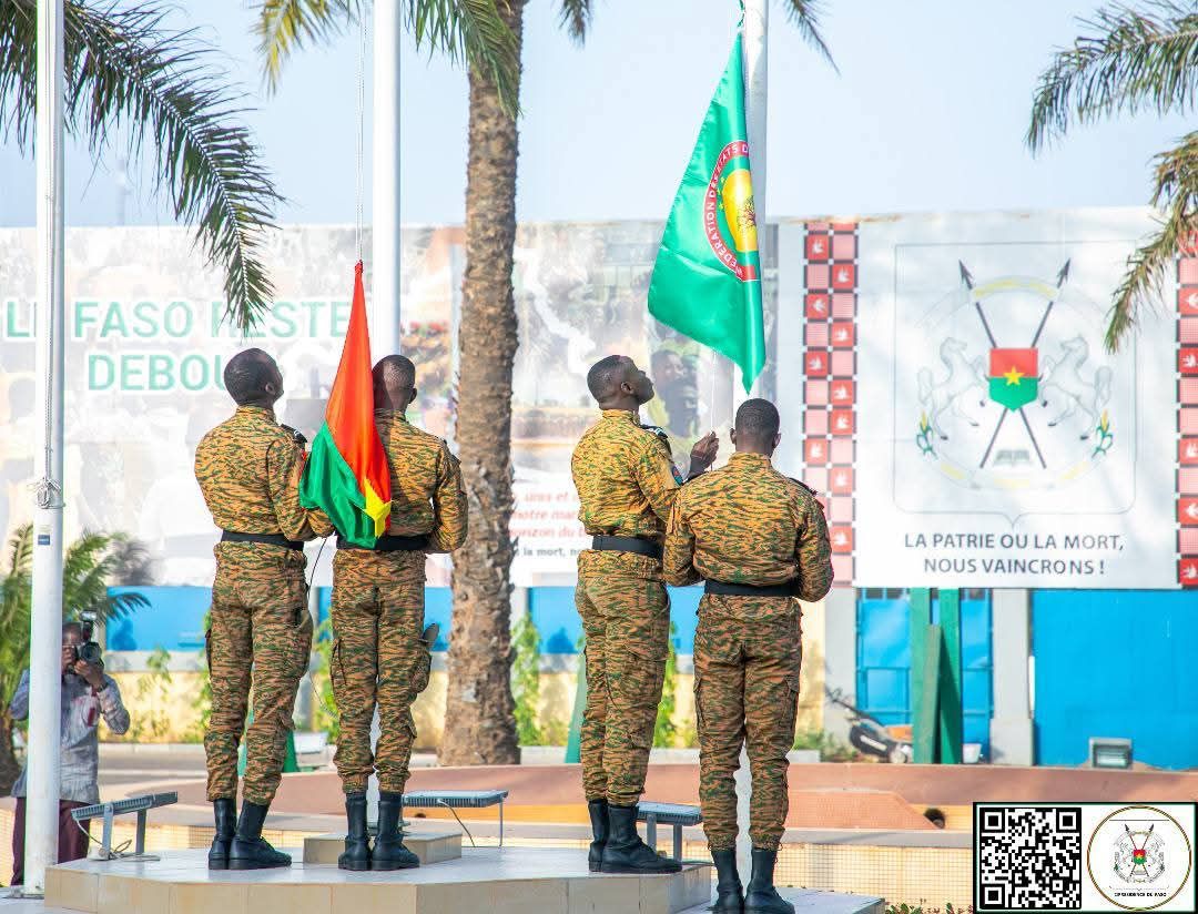 AES : Le Burkina Faso hisse les couleurs de la souveraineté et de l’unité