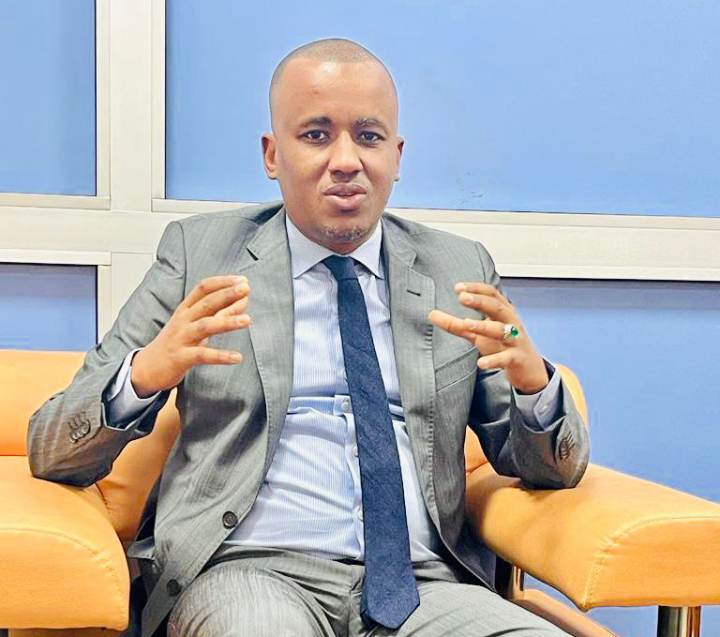 DIC: Oumar Sow placé en garde à vue pour diffusion de fausses nouvelles…