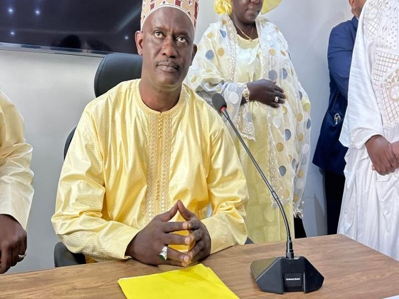 Affaire ONAS : Dr Cheikh Dieng, la pile de dossier et le renvoi du procès