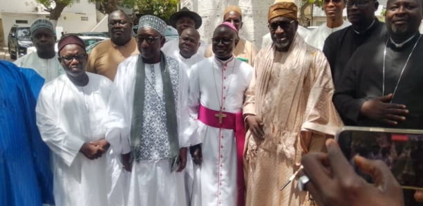 Monseigneur André Gueye en visite de courtoisie au Grand Serigne de Dakar