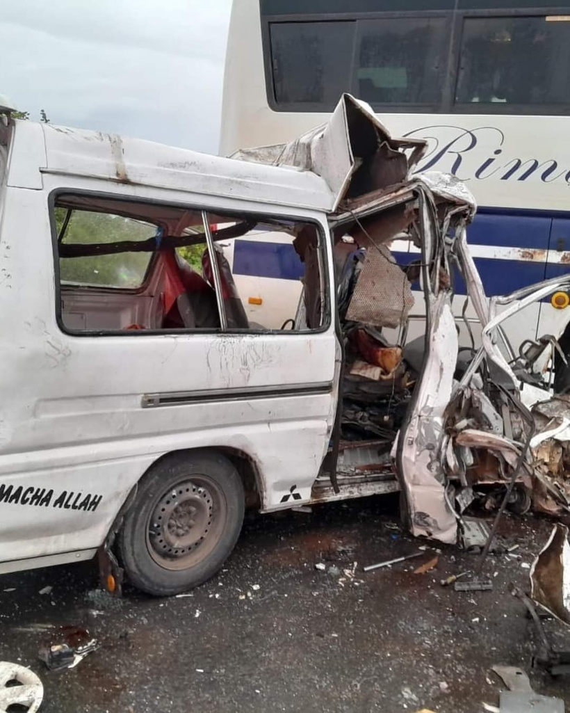 Touba : un mort et 19 blessés dans un accident impliquant un minicar et un taxi clando
