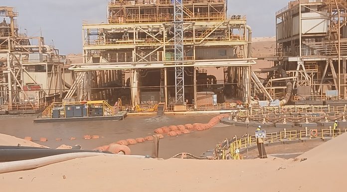 Eramet Grande Côte ouvre ses portes à la presse et défend son modèle face aux contestations