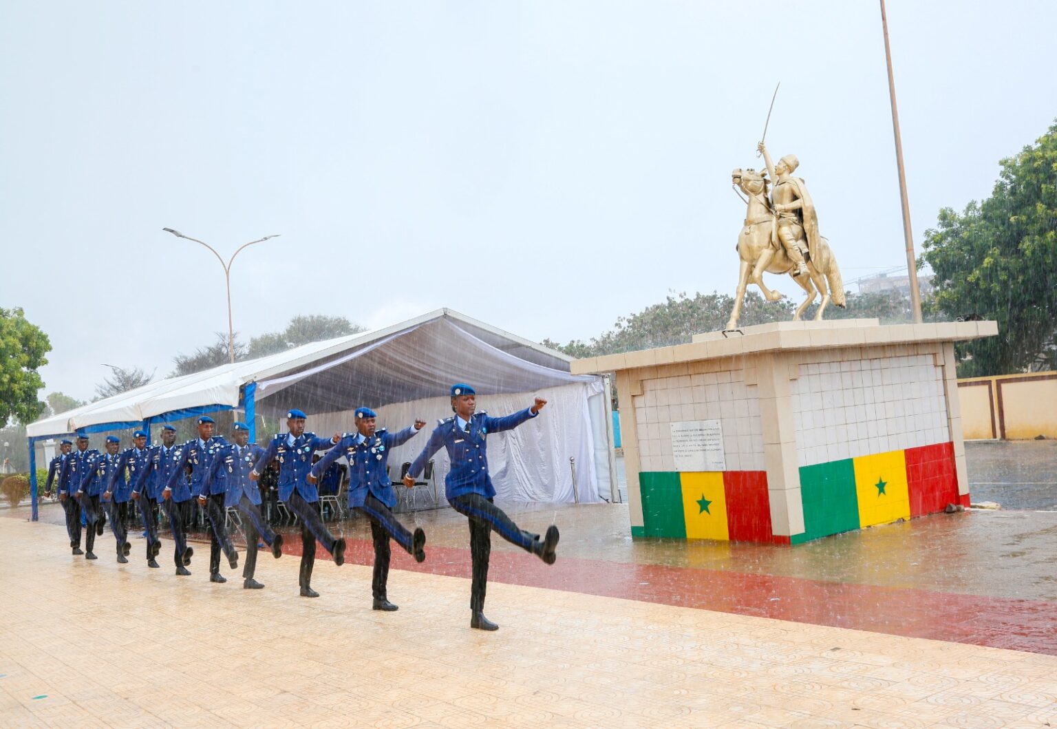 La gendarmerie renforce ses rangs : 50 officiers issus de huit pays diplômés du cours d’application des officiers de gendarmerie