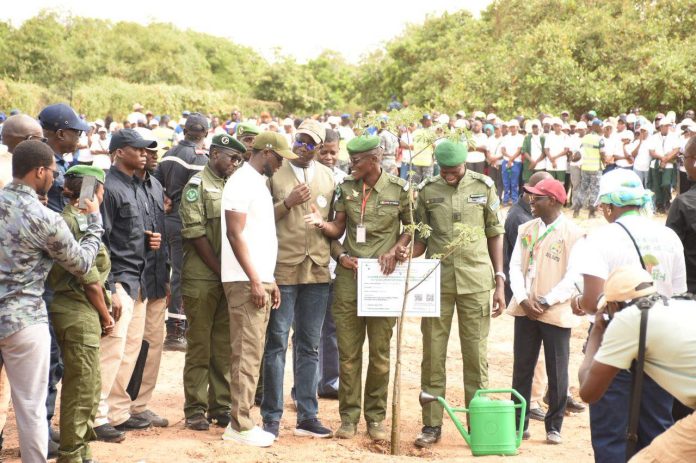 Bassirou Diomaye Faye lance la caravane nationale de reboisement à Mbao