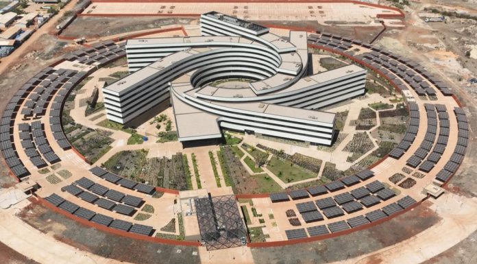 Diamniadio – Siège de l’ONU : « Aucun départ prévu, l’État reste ferme », assure Elimane Pouye