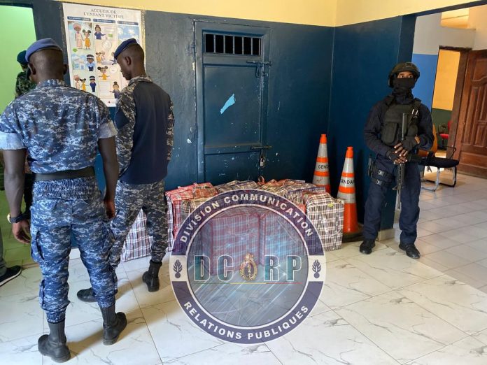 Rufisque : saisie record de 643 kg de cocaïne lors d’une opération conjointe des douanes et de la gendarmerie
