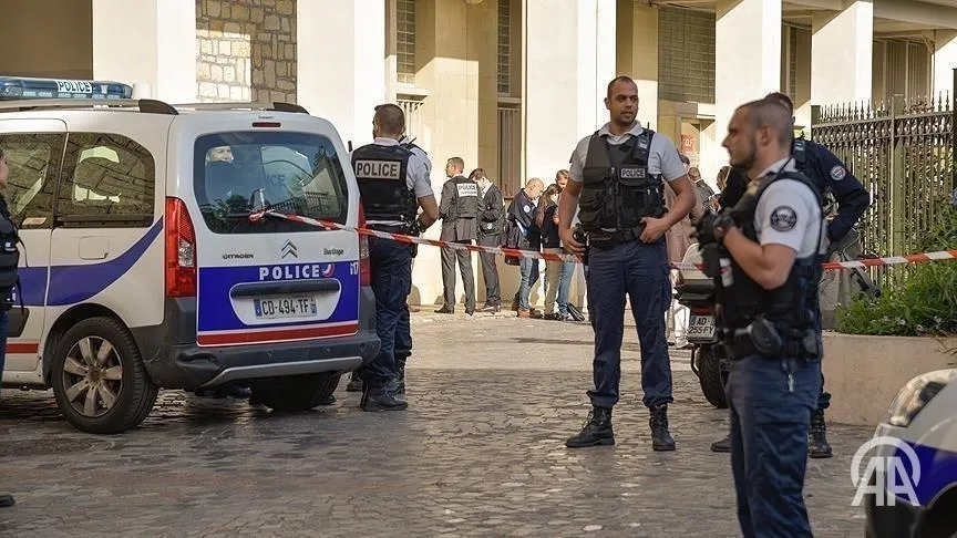 France : Une enseignante poignardée par un élève en plein cours dans le Bas-Rhin