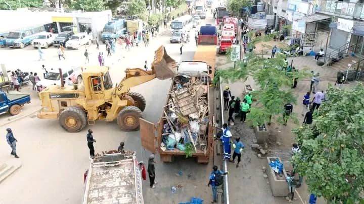 Après Colobane et Guédiawaye, Keur Massar vit l’heure du grand déguerpissement