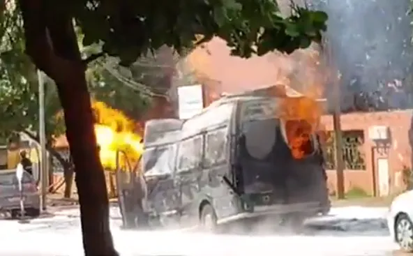 HLM Grand Yoff : une voiture remplie de gaz explose et sème la panique dans le quartier