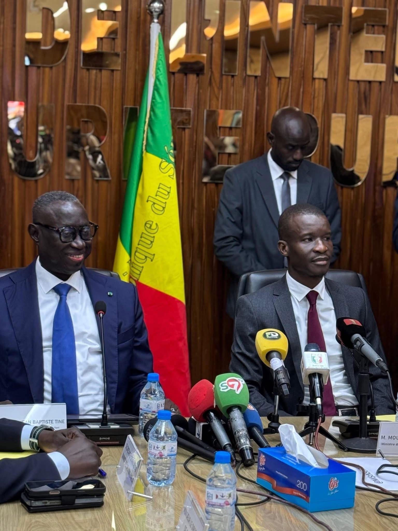 La Passation de Service au Ministère de l&rsquo;Intérieur du Sénégal : Une Transition dans la Continuité