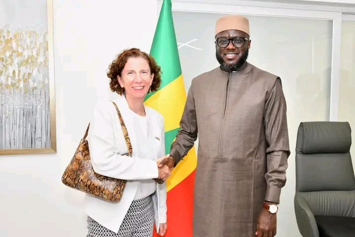 Diplomatie parlementaire : le président de l&rsquo;assemblée nationale reçoit une délégation parlementaire britannique en visite officielle au Sénégal