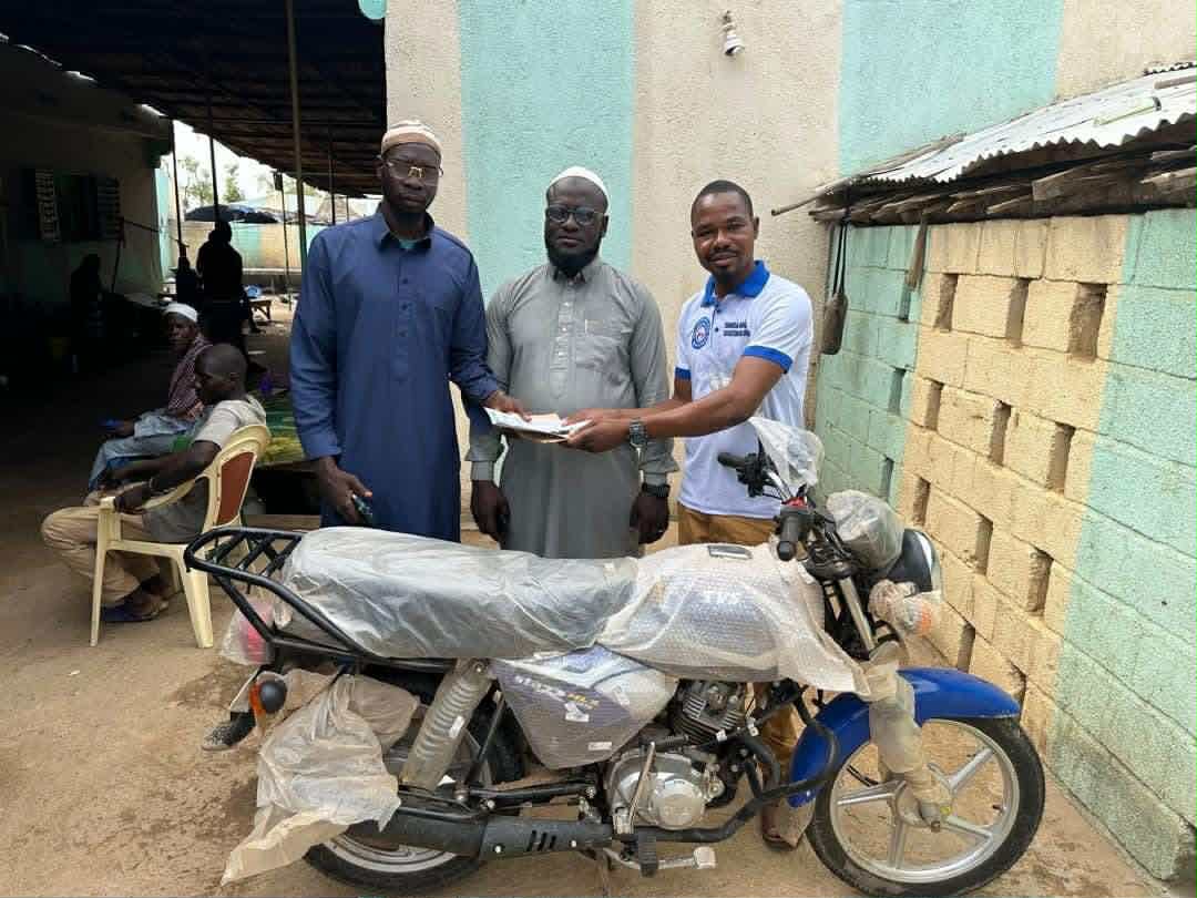 L&rsquo;Imam Abdoulaye Keita : Un Geste de Générosité pour la Santé Communautaire à Soréto et ses Environs