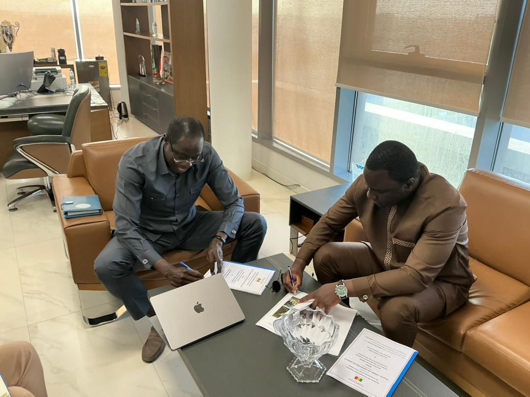 Direction des Constructions universitaires : Dr Daouda Ngom passe le témoin á Dethié Fall