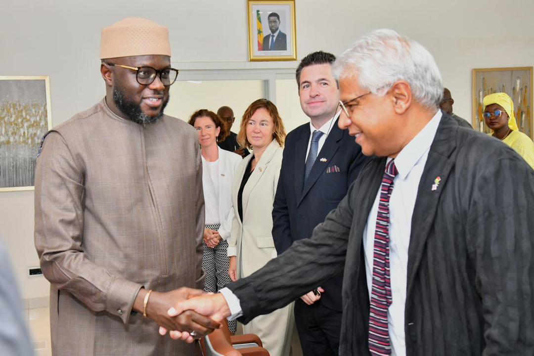 Le Président de l’Assemblée nationale reçoit une délégation parlementaire britannique en visite officielle au Sénégal