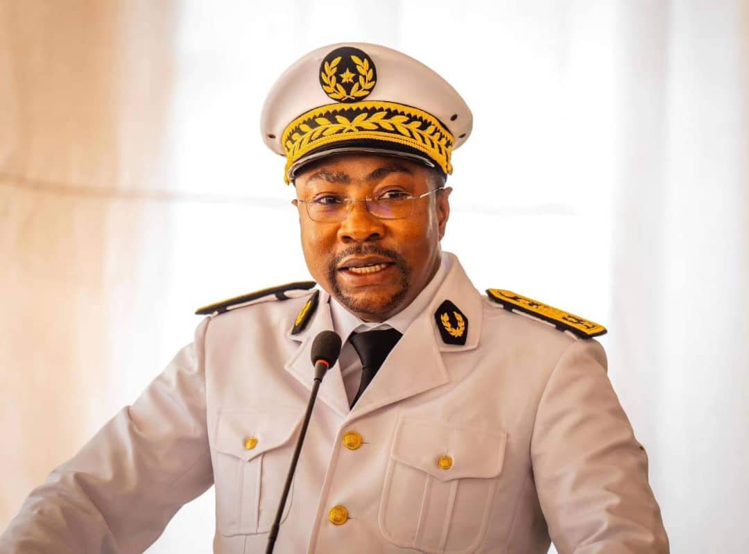 Dakar: le gouverneur ordonne l&rsquo;enlèvement des véhicules abandonnés encombrants la voie publique