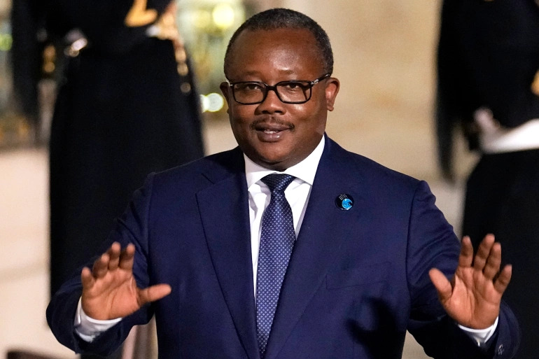 Crise à Bissau : Umaro Sissoco Embaló atterrit à Dakar