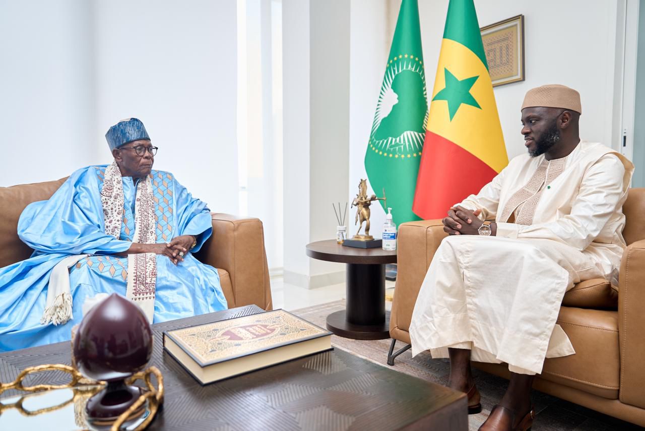 Climat politique au Sénégal :  Khalife général de Léona Niassène, Serigne Tidiane Niasse reçu par El Malick Ndiaye