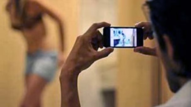 Prostitution en ligne : trois administrateurs d’un site porno arrêtés…2 148 vidéos illicites saisies