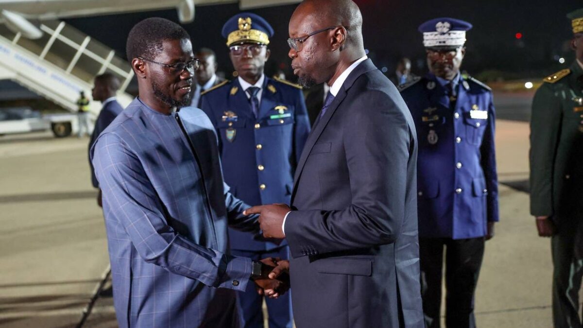 Diplomatie : Le Président Diomaye Faye a quitté Dakar ce matin pour une mission  au Moyen-Orient.