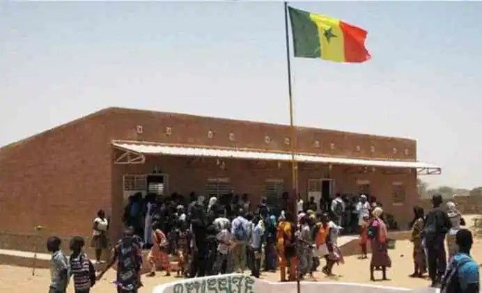 Ziguinchor : un enseignant agressé à coups de brique par son élève au CEM de Boucotte