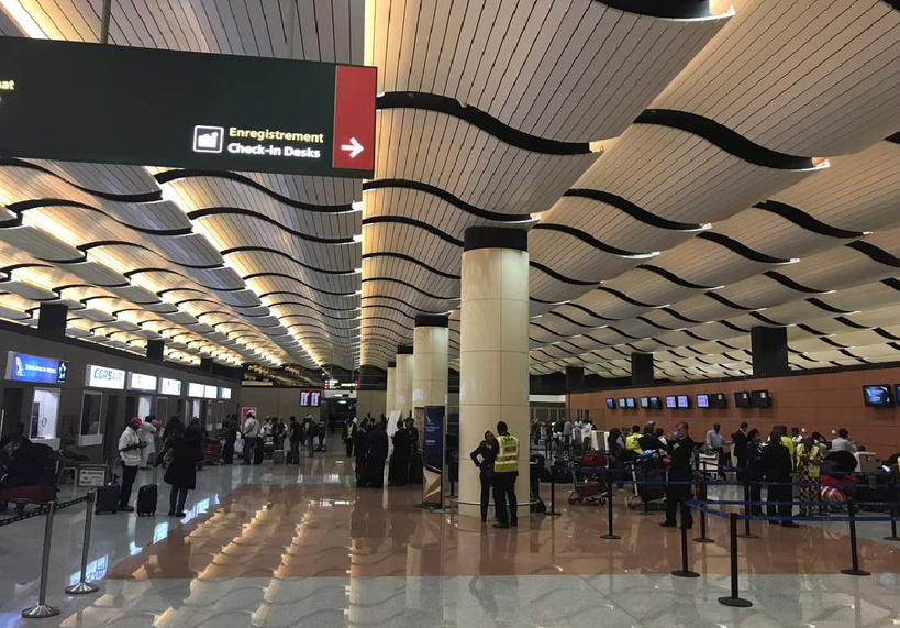 Crise sociale à l’AIBD : Le Front unitaire des travailleurs dénonce le « mépris » de la direction