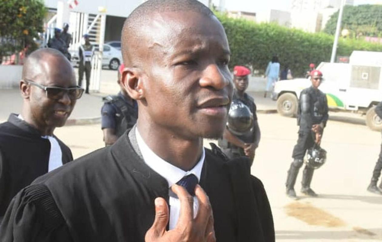 Mort de l&rsquo;étudiant Abdoulaye Ba: Le ministre de l&rsquo;intérieur condamne promet de sanctionner « les responsables de cette tragédie »