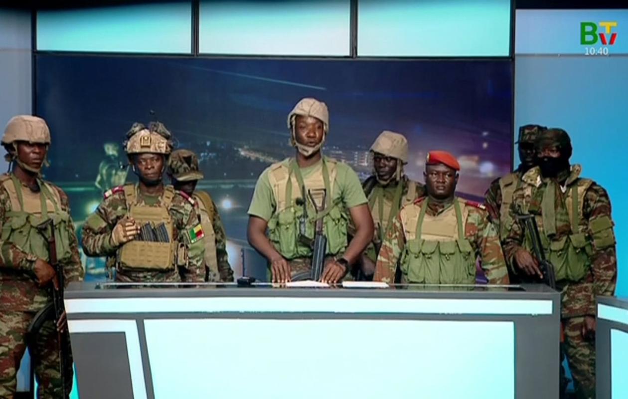 Tentative de putsch au Bénin : la police lance la traque contre le cerveau de l’opération et 8 autres personnes