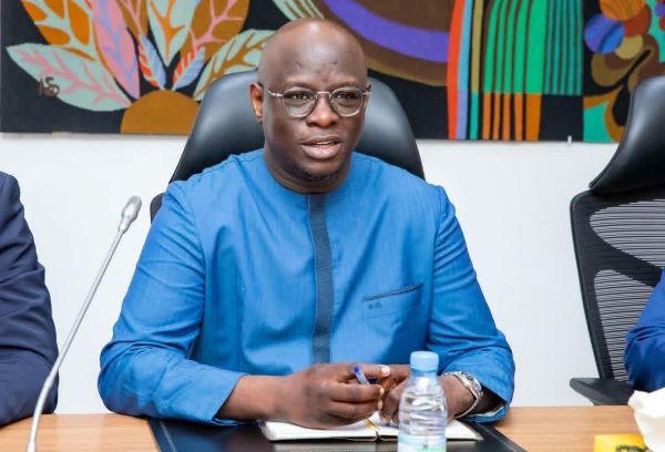 “J’ai même été félicité par des collègues ministres des finances”, Cheikh Diba sur la présumée “dette cachée” du gouvernement Sonko