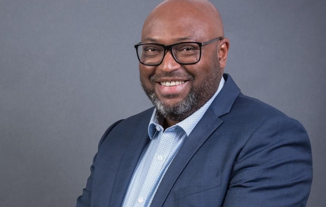 Réélection de Lamine Naham : Le parcours incroyable du petit-fils d’El Hadj Malick Sy devenu maire en France