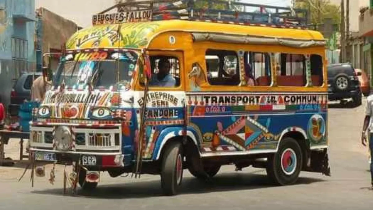 Guédiawaye – Un homme meurt dans un car rapide avec 2 millions de FCfa sur lui