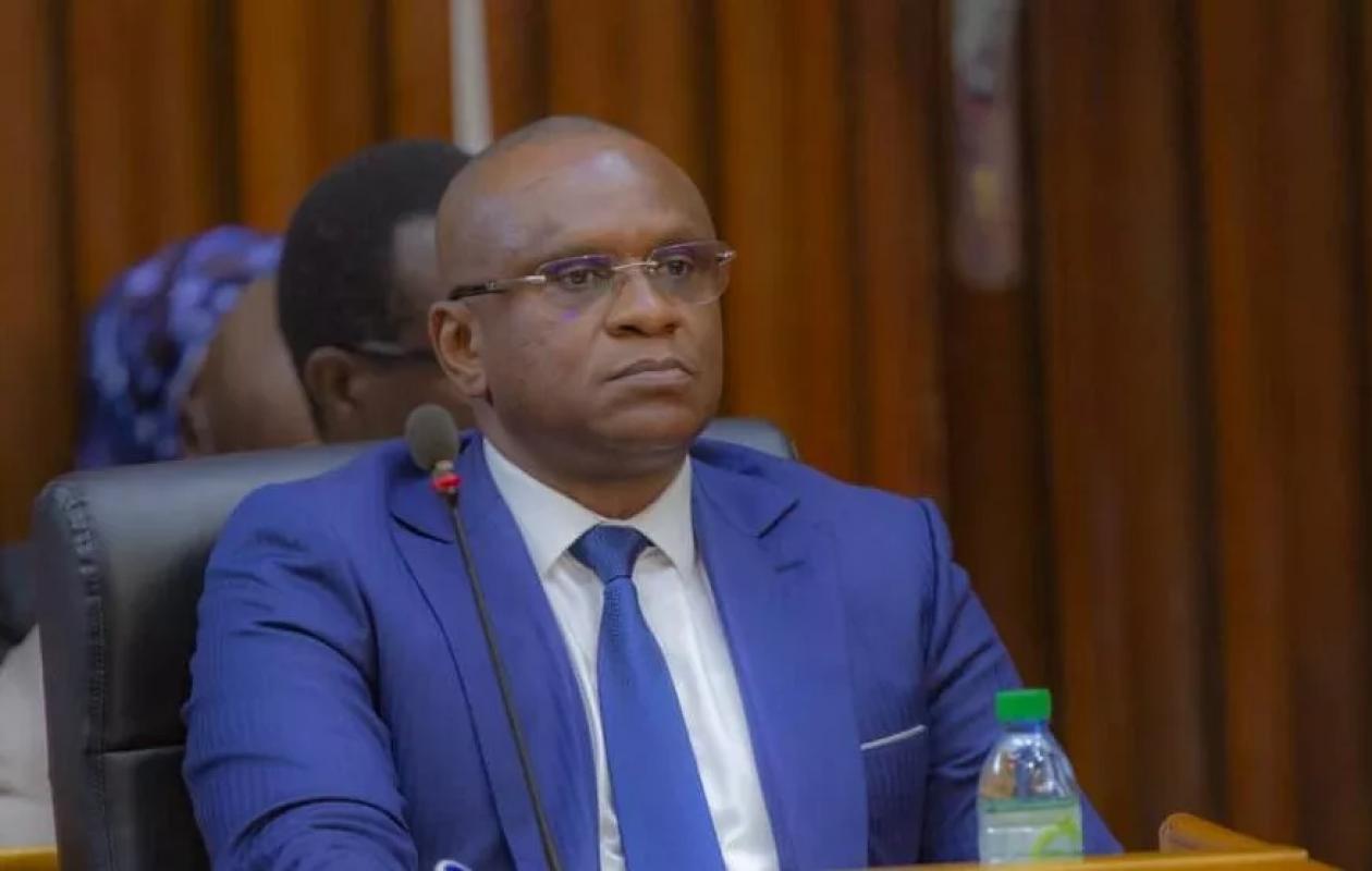 L&rsquo;affaire de la « valise contenant 1 milliard de FCfa » fait Pchiiiiit pour Lat Diop