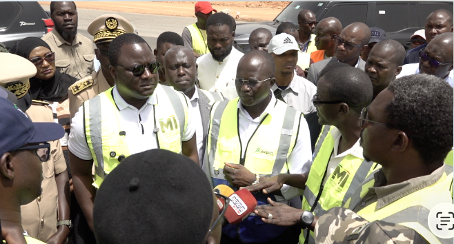 Aéroport de Ziguinchor : « Aucun retard ne sera toléré », avertissent Déthié Fall et Yankhoba Diémé