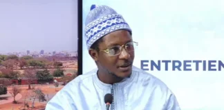 Urgent: Le député Cheikh Bara Ndiaye échappe à une arrestation devant l’Assemblée nationale