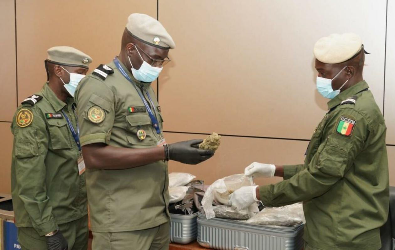 Société: A Karang, à la Douane sénégalaise intercepte 3,5 Kg de haschich