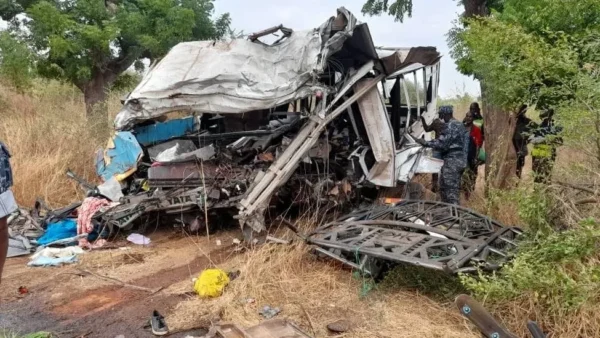 Drame sur l’axe Thiès–Tivaouane : deux morts et trois blessés graves dans un spectaculaire carambolage