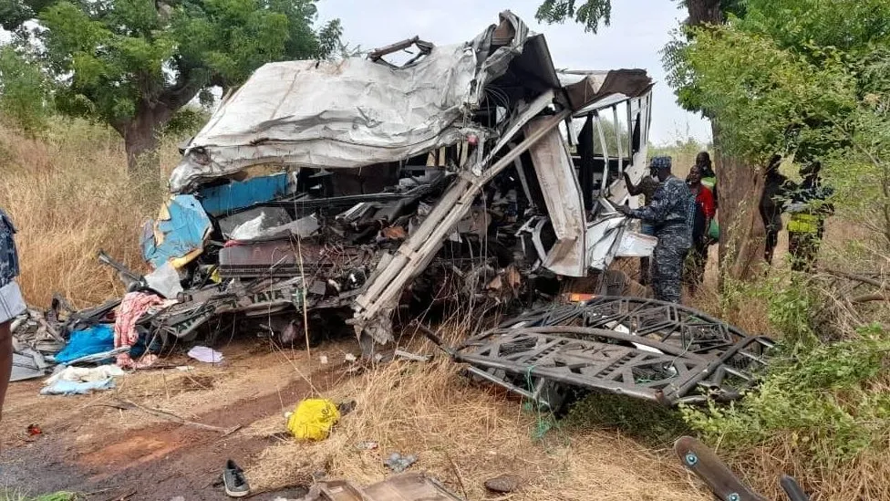 Drame sur l’axe Thiès–Tivaouane : deux morts et trois blessés graves dans un spectaculaire carambolage