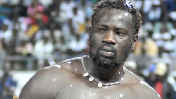 Défaite contre Reug Reug : Boy Niang 2 s’en prend violemment à… lui-même