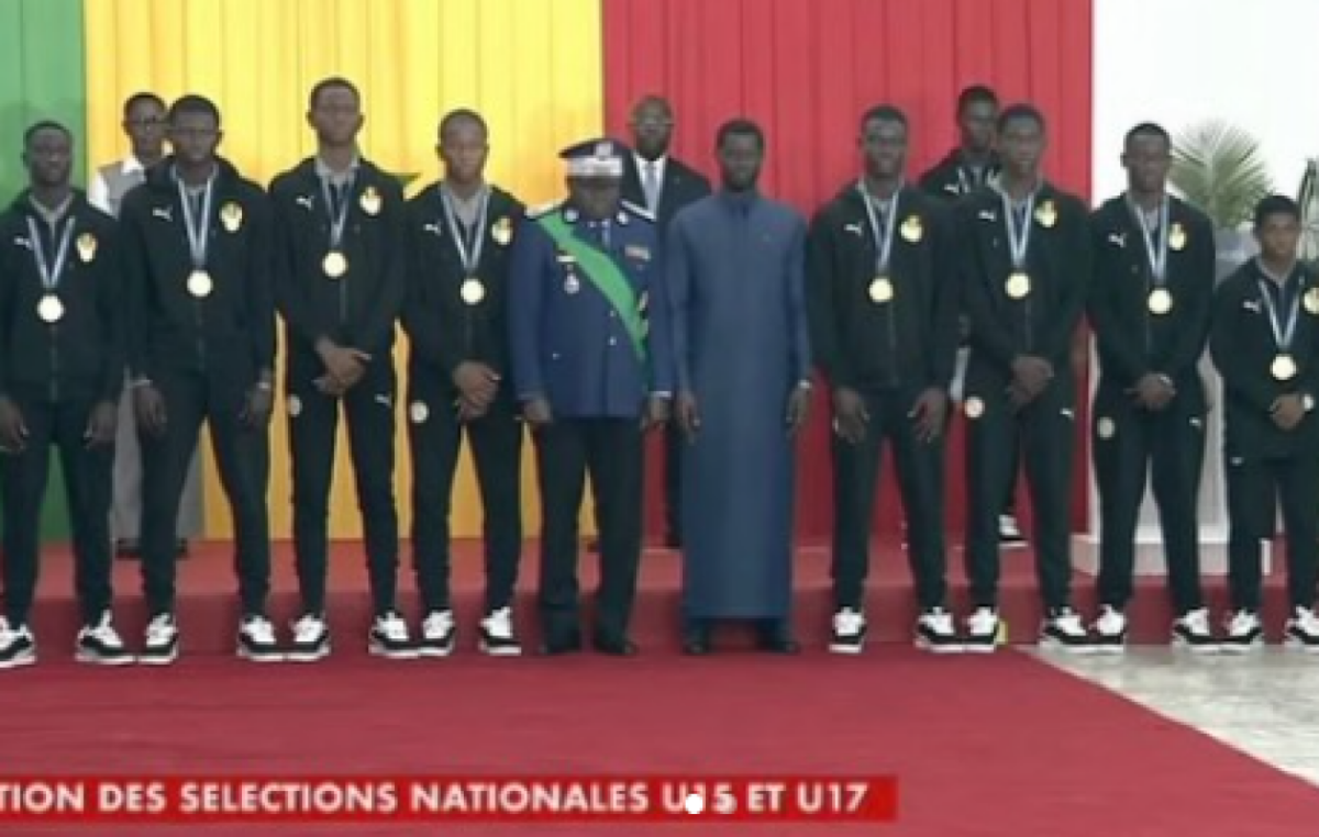 Palais de la République : les champions d&rsquo;Afrique U17 et U15 célébrés et récompensés par l&rsquo;État