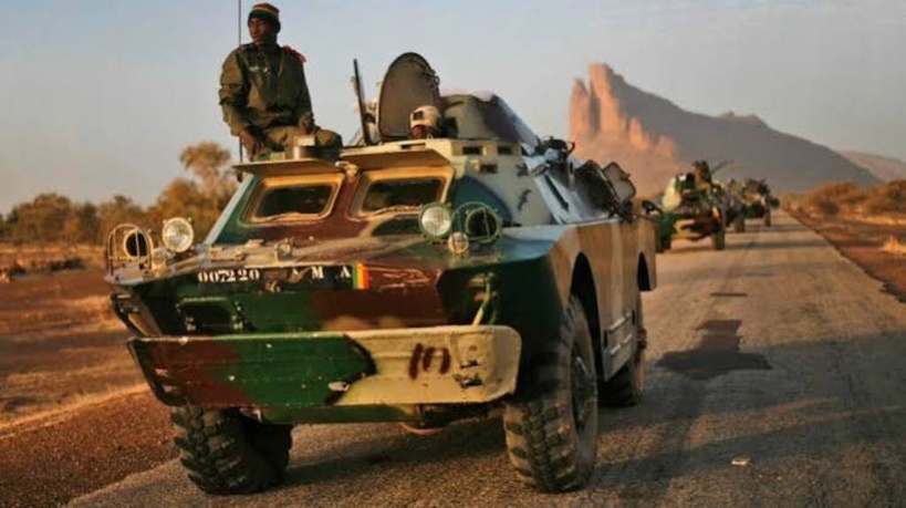 Mali: un convoi militaire tombe dans une embuscade dans le centre du pays