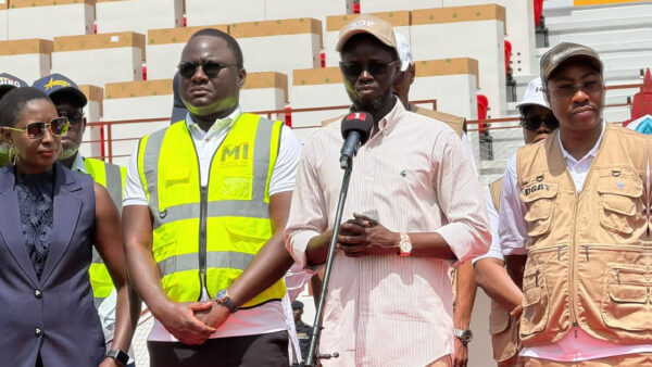 Réception du stade Iba Mar Diop et de la piscine olympique pour les JOJ 2026 : le chef de l’État félicite DETHIE FELL et magnifie le travail