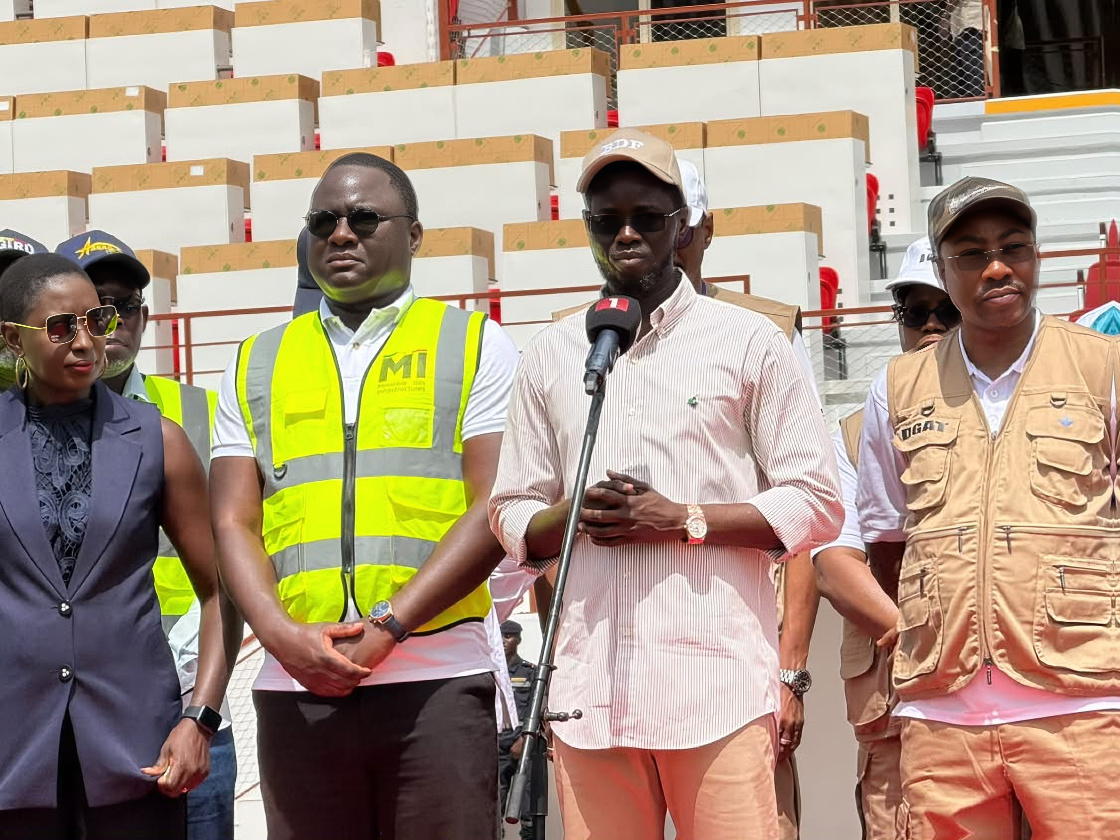 Réception du stade Iba Mar Diop et de la piscine olympique pour les JOJ 2026 : le chef de l’État félicite DETHIE FELL et magnifie le travail