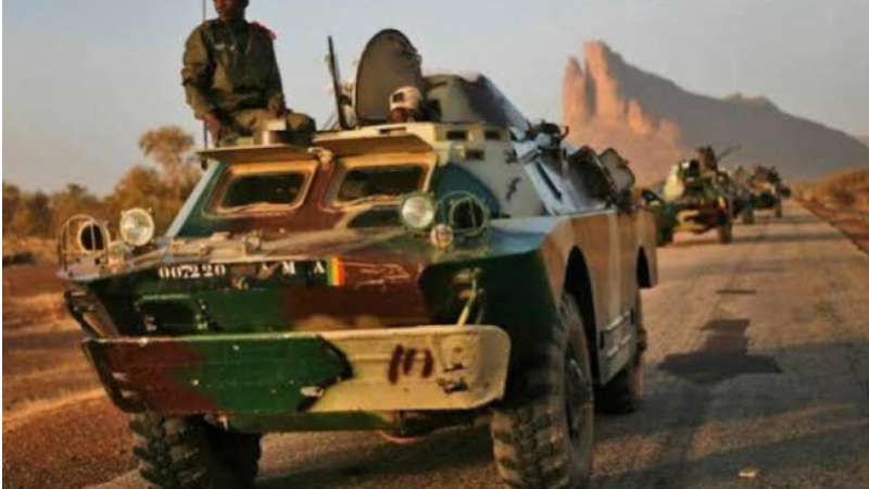 Mali : un convoi de l&rsquo;armée attaqué dans le nord