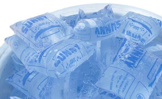 La mafia de l&rsquo;eau en sachet démantelée : deux commerçants arrêtés par la BR et déférés au parquet