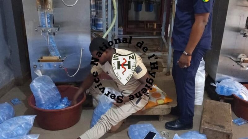 Dakar : la Brigade régionale de l’Hygiène lance l’opération « FOFFY 2 » contre l’eau en sachet exposée au soleil