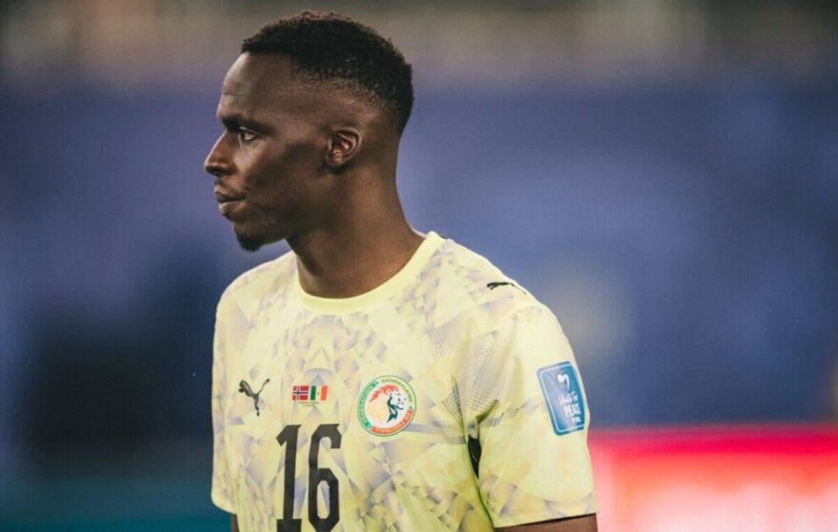 Après un périple de 20 heures, Édouard Mendy connaît enfin son sort avant le match face à la Belgique.