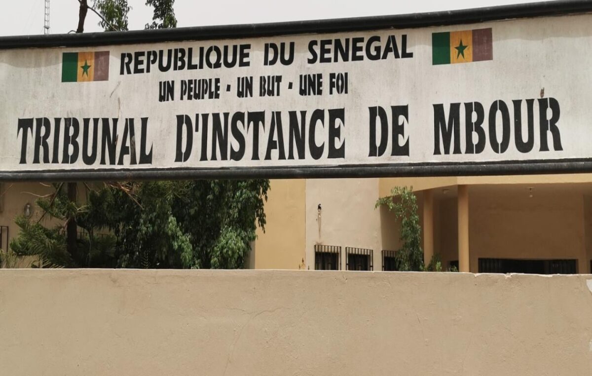 « Tu as mangé mon doigt » : Une plaisanterie qui vire aux coups, risque six mois ferme