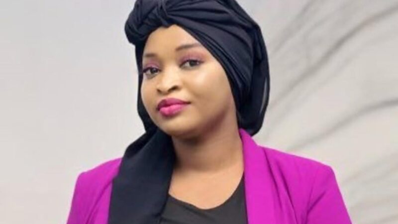 « Je le respecte, mais je ne lui dois rien » : La patronne du FONGIP choisit Diomaye Faye et lâche ses vérités à Ousmane Sonko