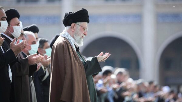 International: Le Royaume-Uni sévit contre les Gardiens de la Révolution iraniens