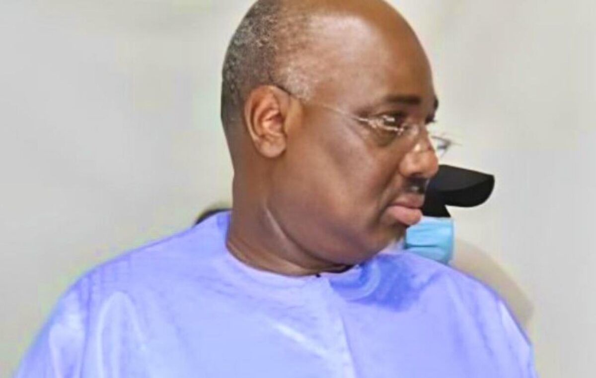Hôpital américain de Paris : Farba Ngom sort du bloc opératoire et croise l’ancien ministre Cheikh Tidiane Sy