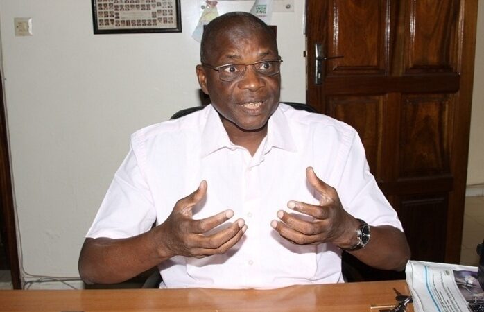 Contribution : La passation de services n’est pas un meeting politique (Par Abdoul Aziz Tall)